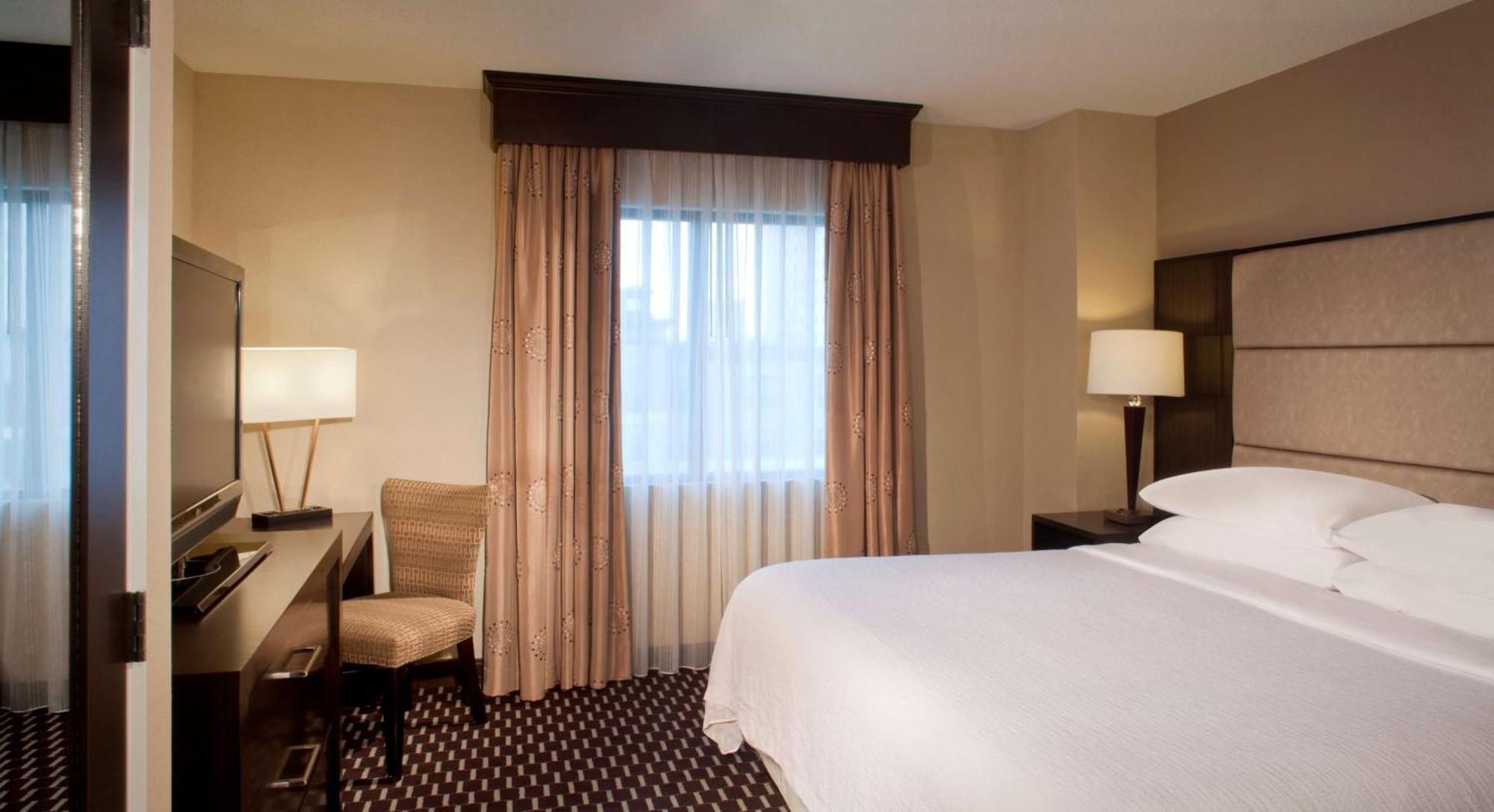 Embassy Suites By Hilton Houston Near The Galleria Bagian luar foto