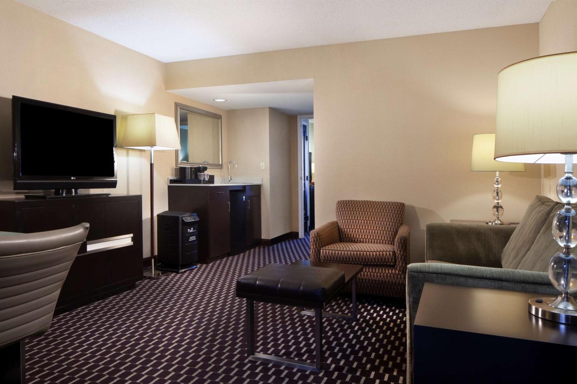 Embassy Suites By Hilton Houston Near The Galleria Bagian luar foto