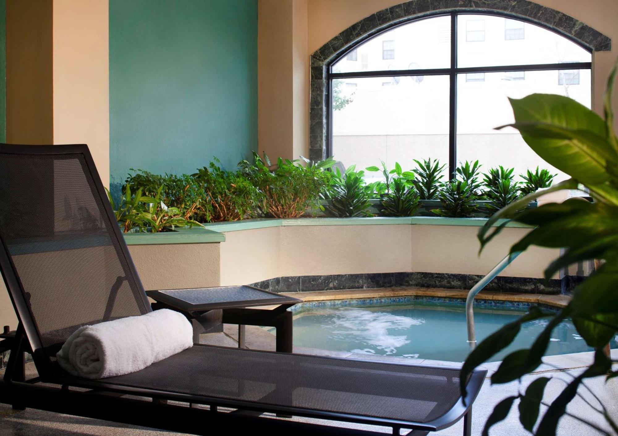 Embassy Suites By Hilton Houston Near The Galleria Bagian luar foto