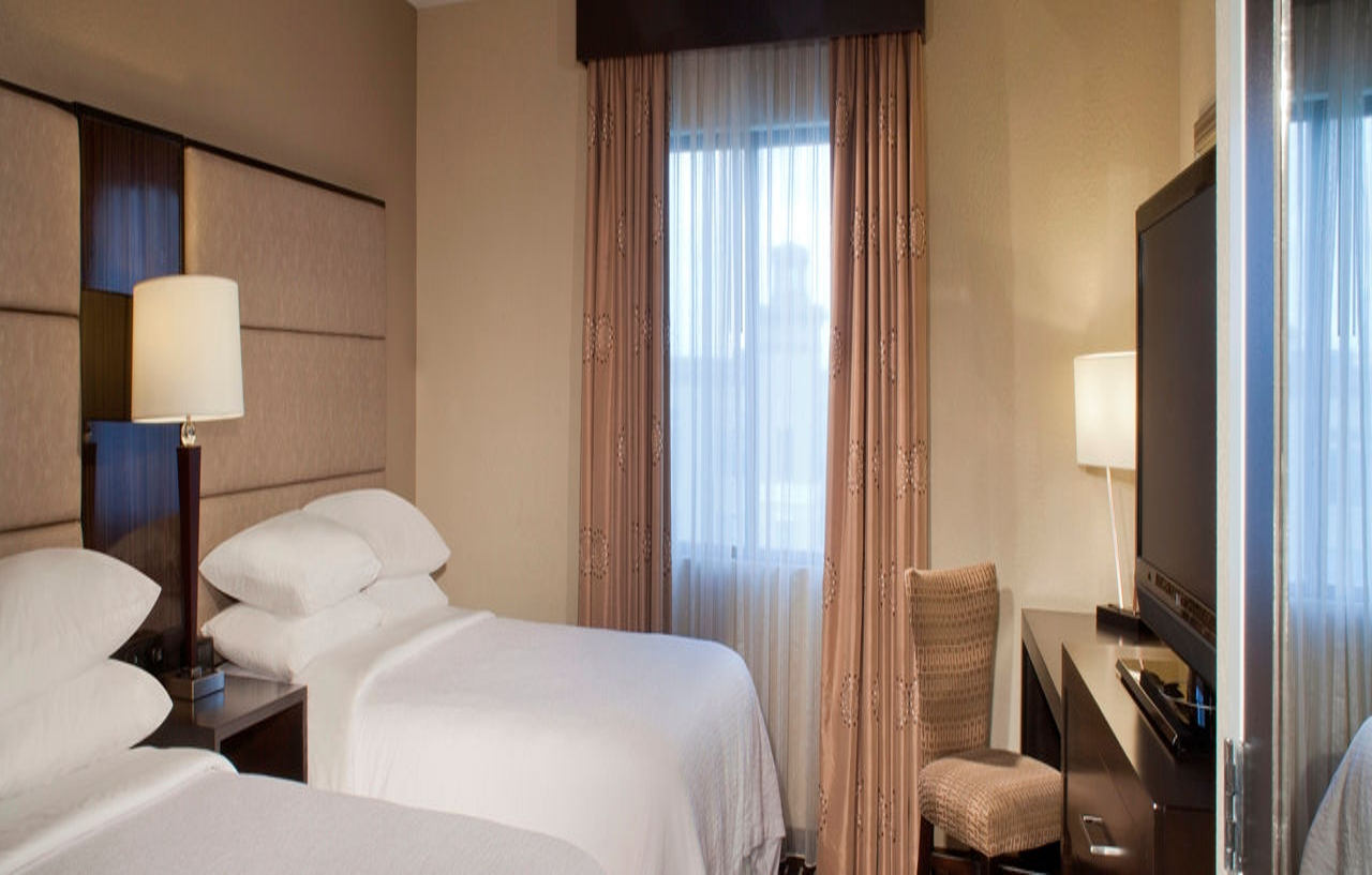 Embassy Suites By Hilton Houston Near The Galleria Bagian luar foto